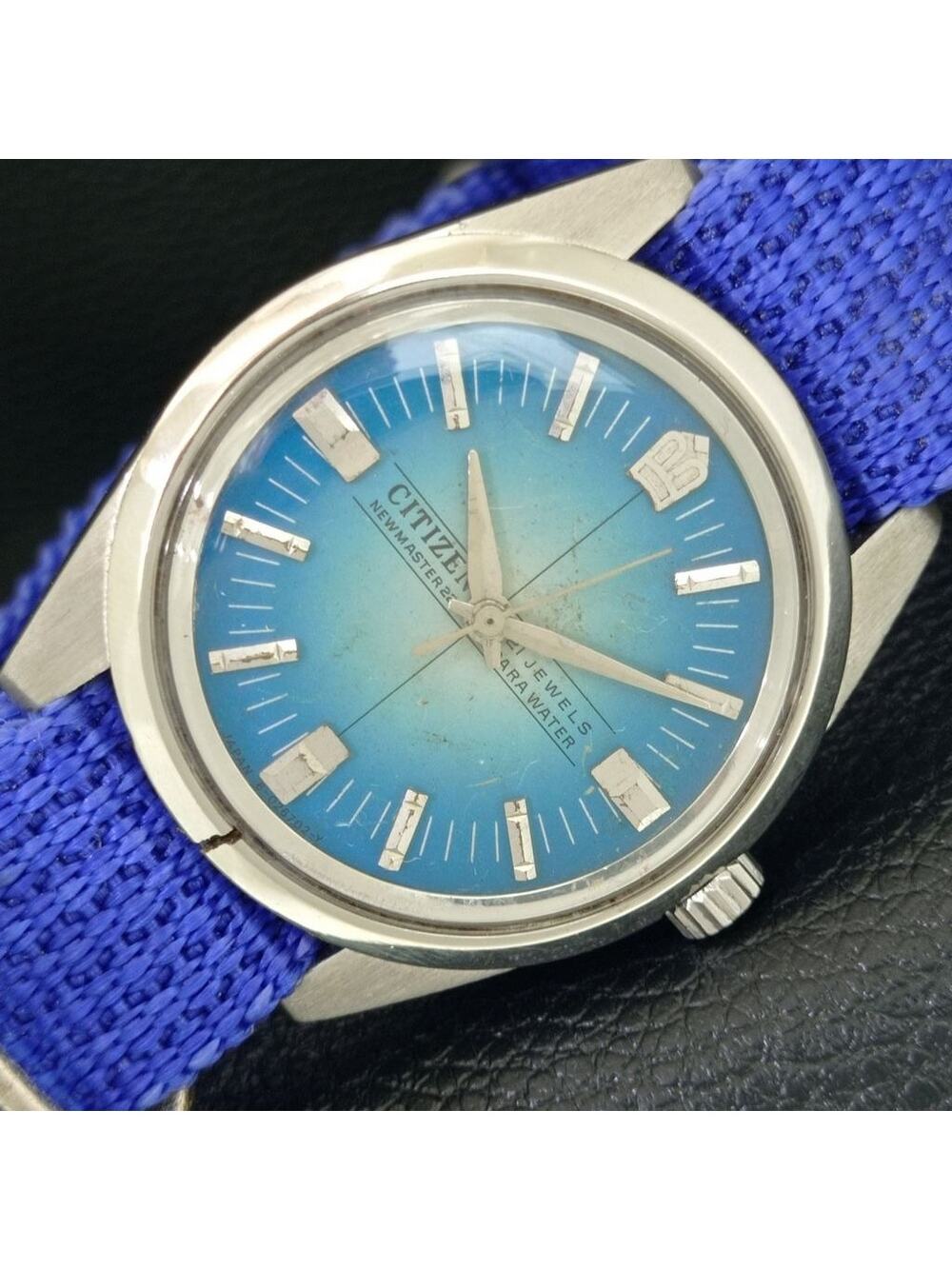 Vintage 1981 Citizen Manual Wound Mens Silver Watch & Blue accents